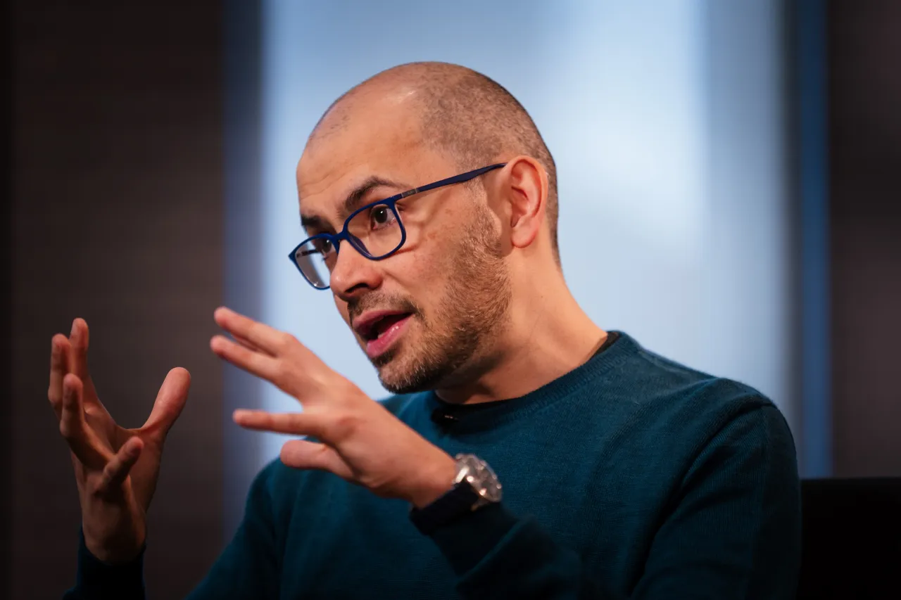 Why Google Is Paying AI Employees to Do Nothing: The DeepMind Noncompete Controversy Explained